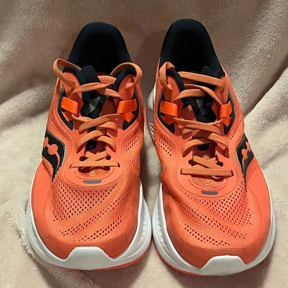 Orange Athletic Running Shoes Saucony Guide 15 size 7.5 wide - Picture 4 of 11